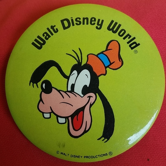 Vintage Goofy button WALT DISNEY - Picture 3 of 4